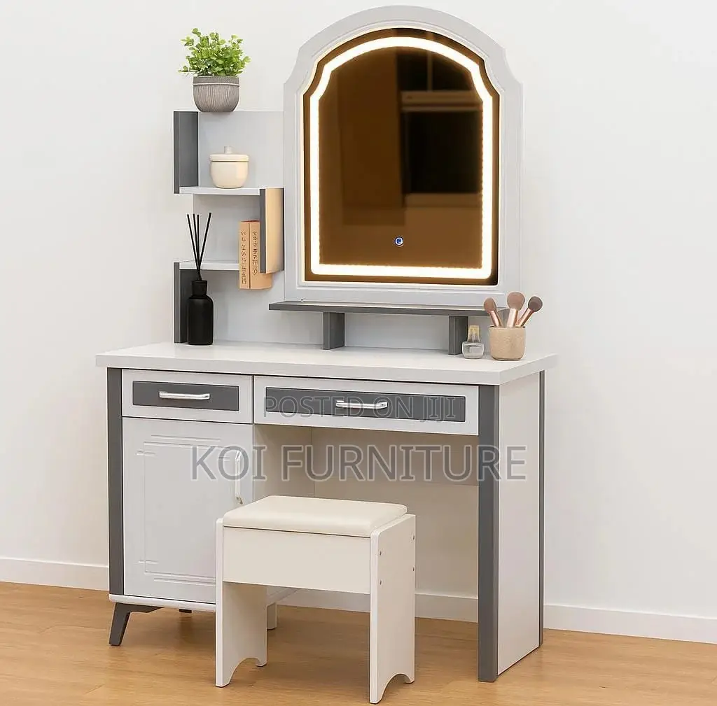 Dressers; Dressing Room Modern Make Up Vanity Set