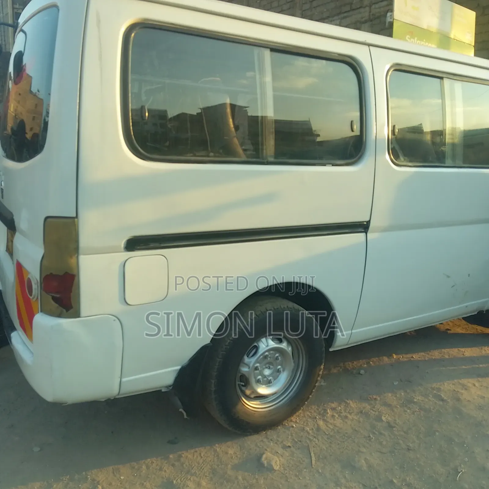 Nissan Caravan 2012 White