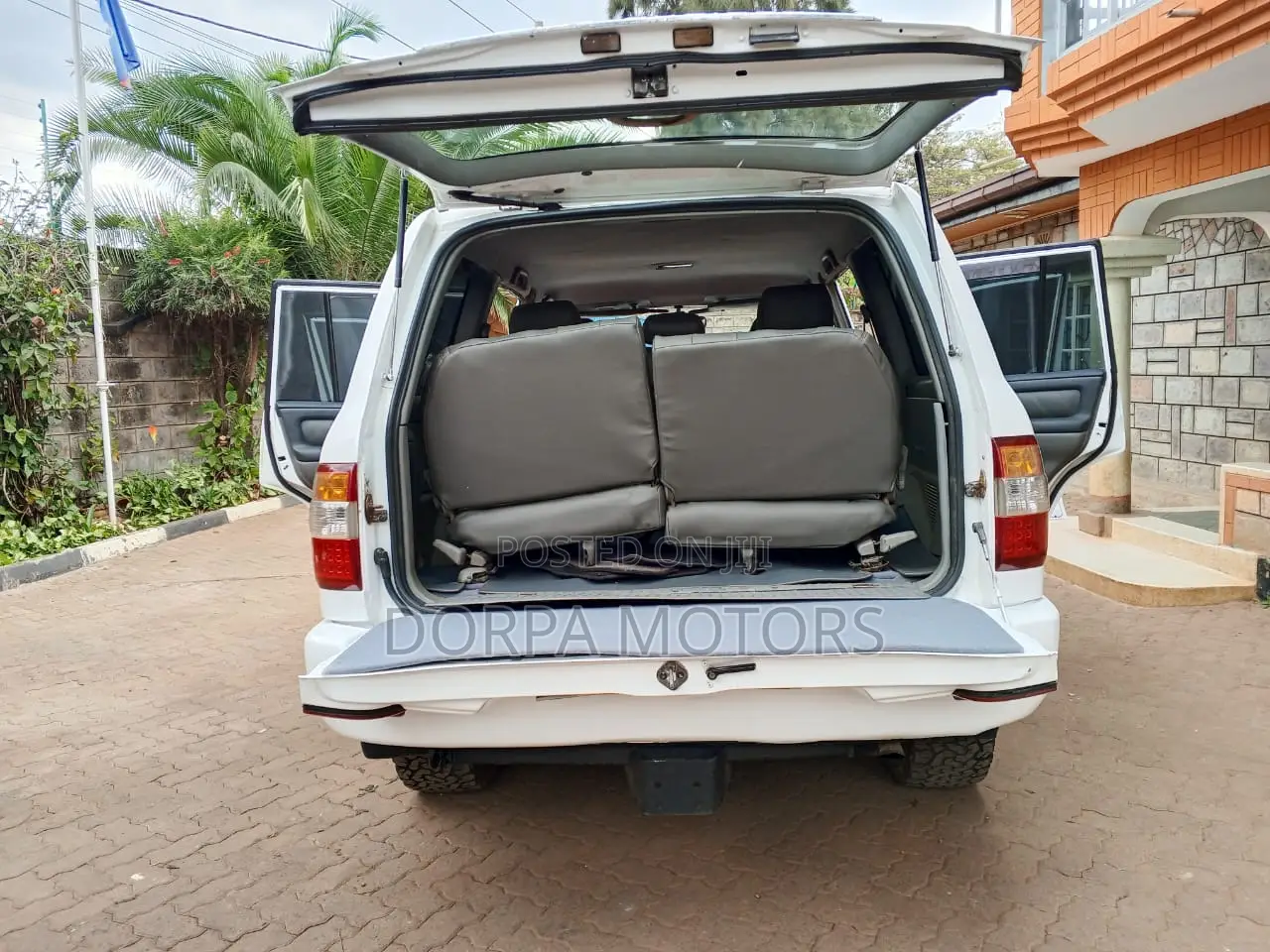 Toyota Land Cruiser 100 4.2 TD 2004 Pearl