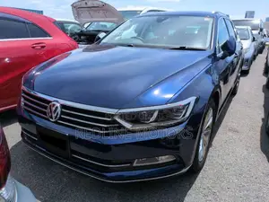 Volkswagen Passat 2019 Blue