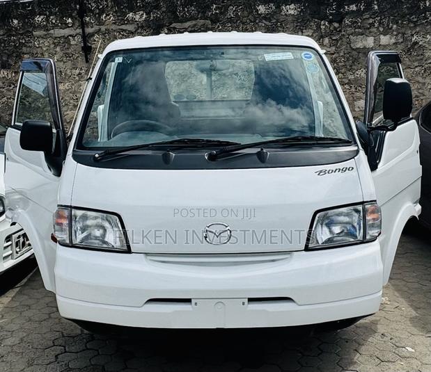 Mazda Bongo Manual Petrol - thumbnail 2