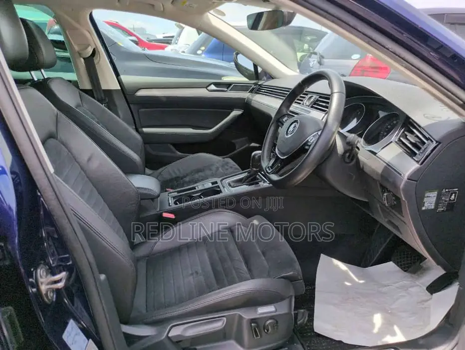 Volkswagen Passat 2019 Blue