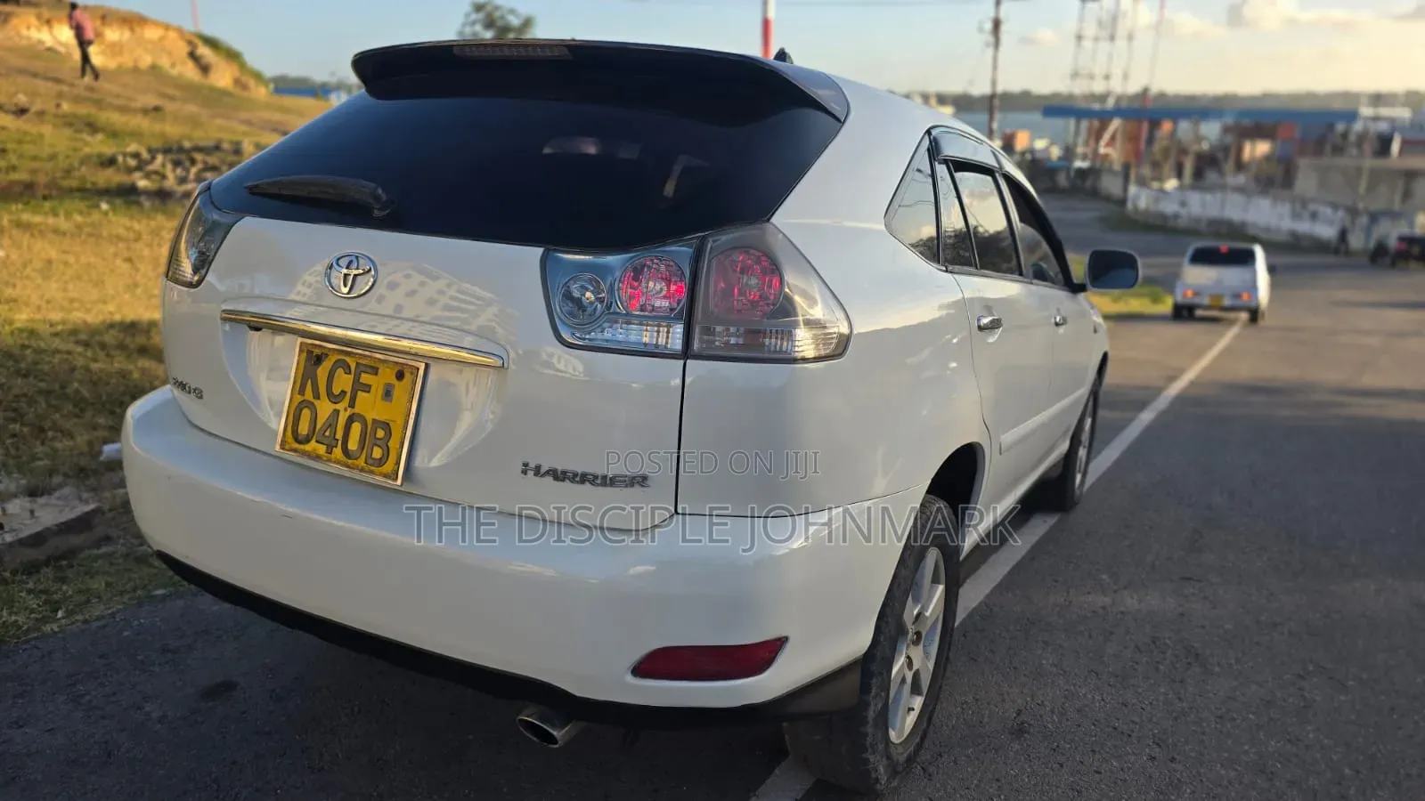 Toyota Harrier 2009 White