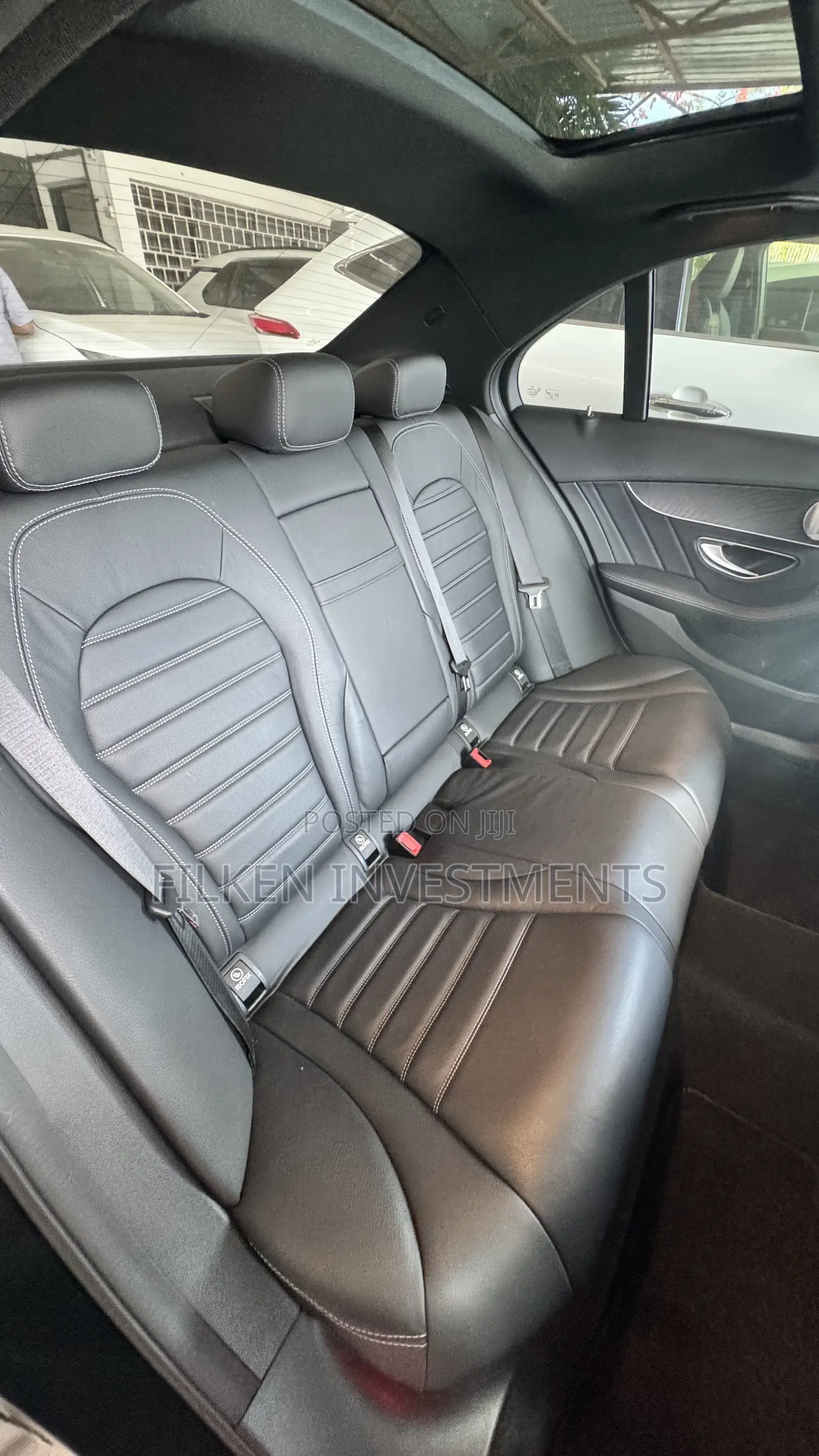 Mercedes-Benz C200 2021 Black