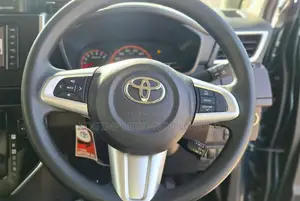 Toyota Roomy 2019