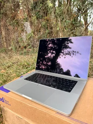 Laptop Apple MacBook Pro 2023 M3 Pro 36GB Apple M3 Pro SSD 512GB