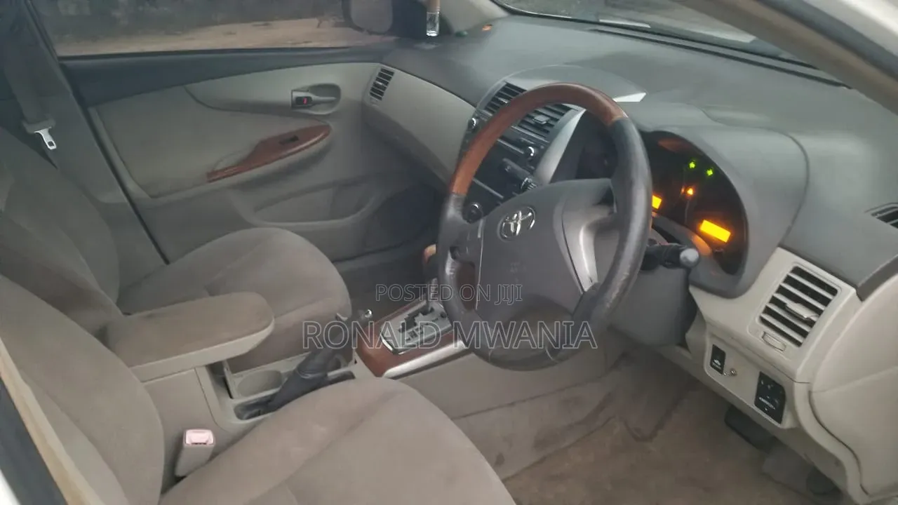 Toyota Axio 2011 Pearl