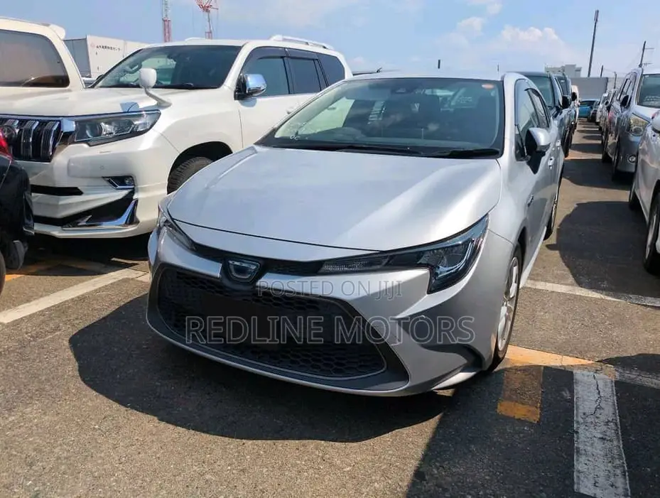 Toyota Corolla L (1.8L 4cyl 2A) 2019 Silver
