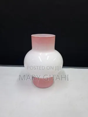 Fancy Shaped *New
Glass Flower Vase