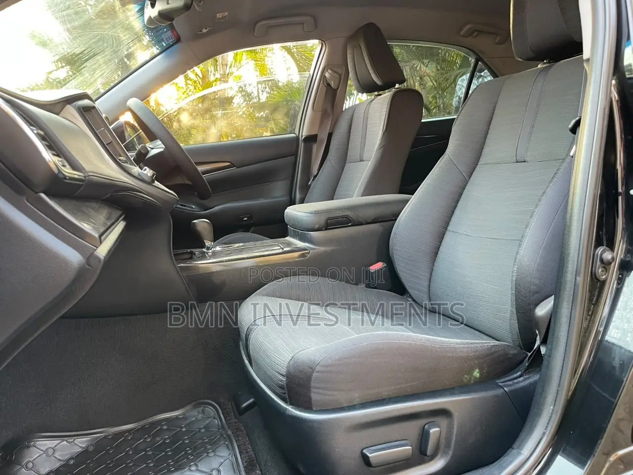 Toyota Crown 2013 Black