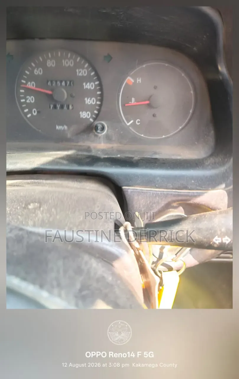 Toyota Corolla 1997 White