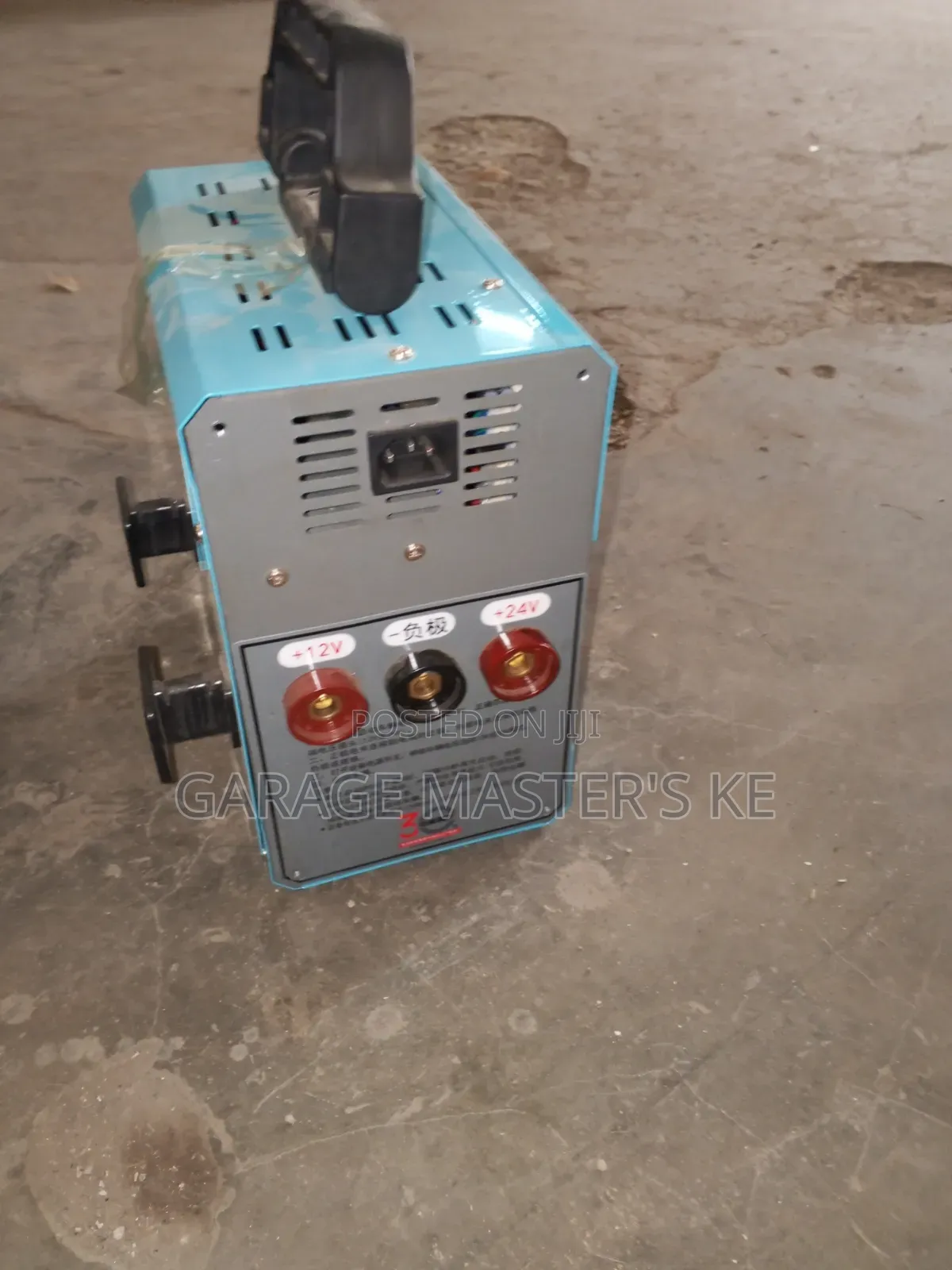 High Voltage Battery Charger