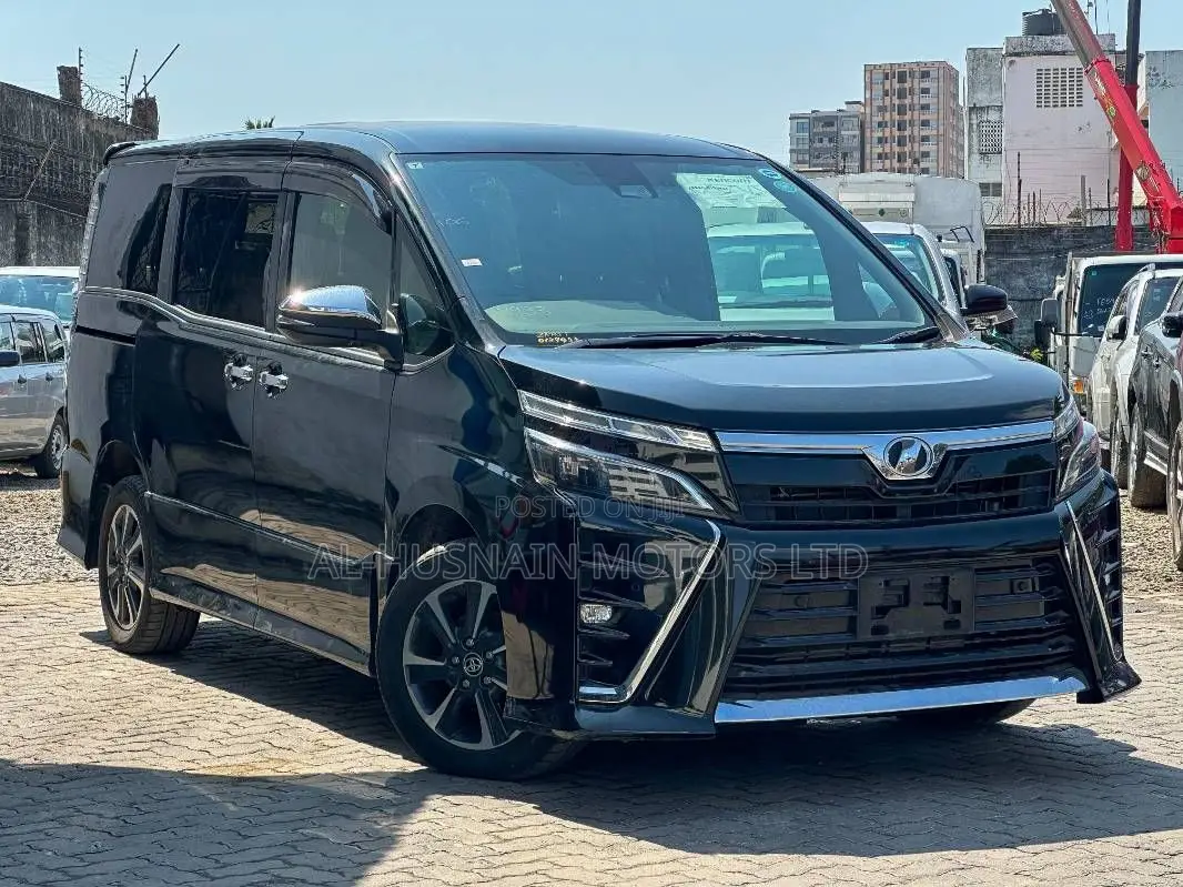 Toyota Voxy X 4WD 8-Seater 2019 Black
