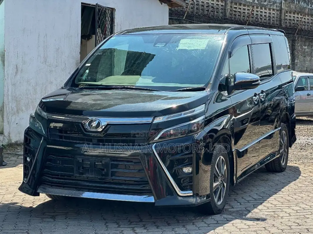 Toyota Voxy X 4WD 8-Seater 2019 Black
