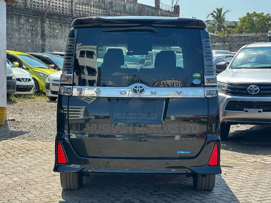 Toyota Voxy X 4WD 8-Seater 2019 Black