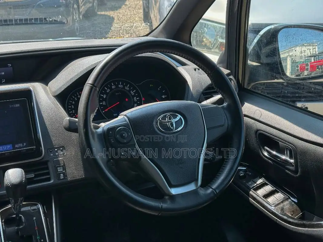 Toyota Voxy X 4WD 8-Seater 2019 Black