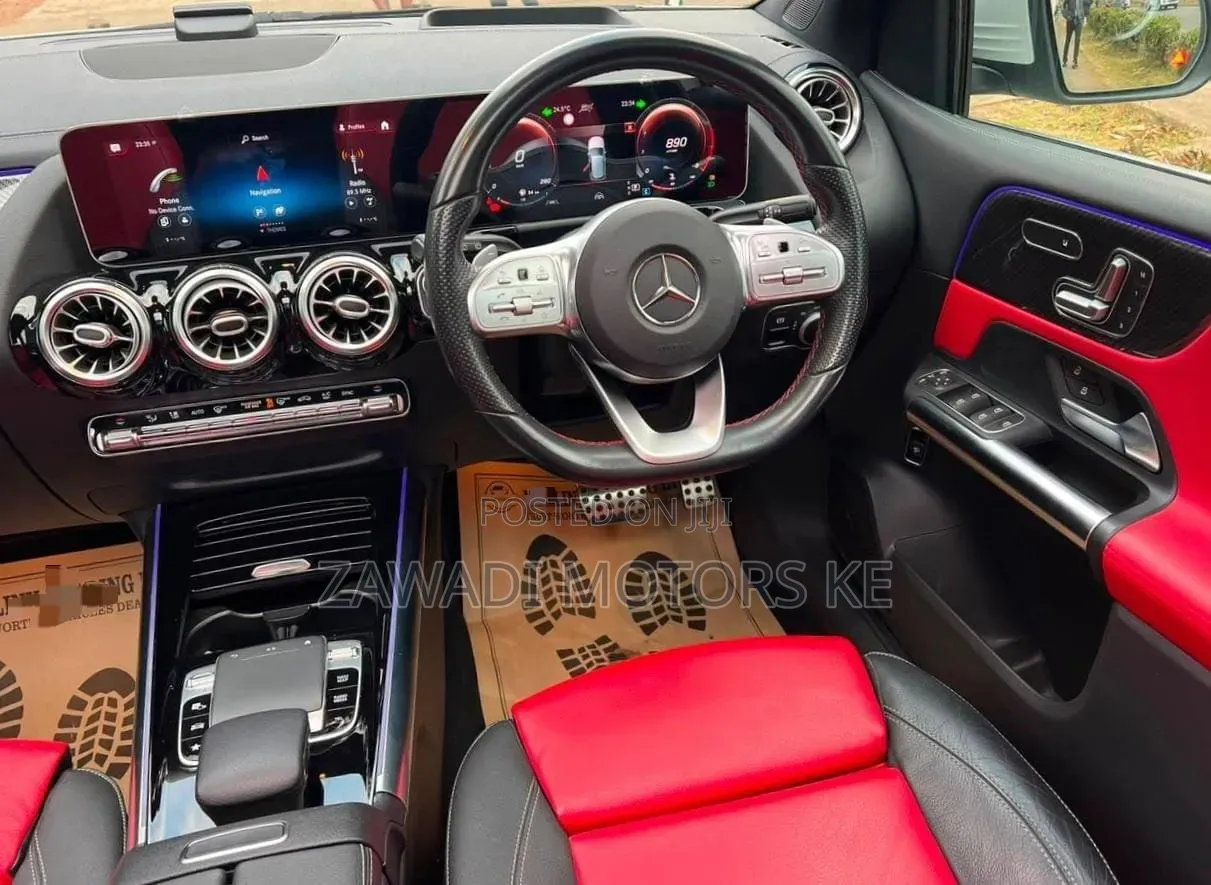 Mercedes-Benz A-Class 2019 White