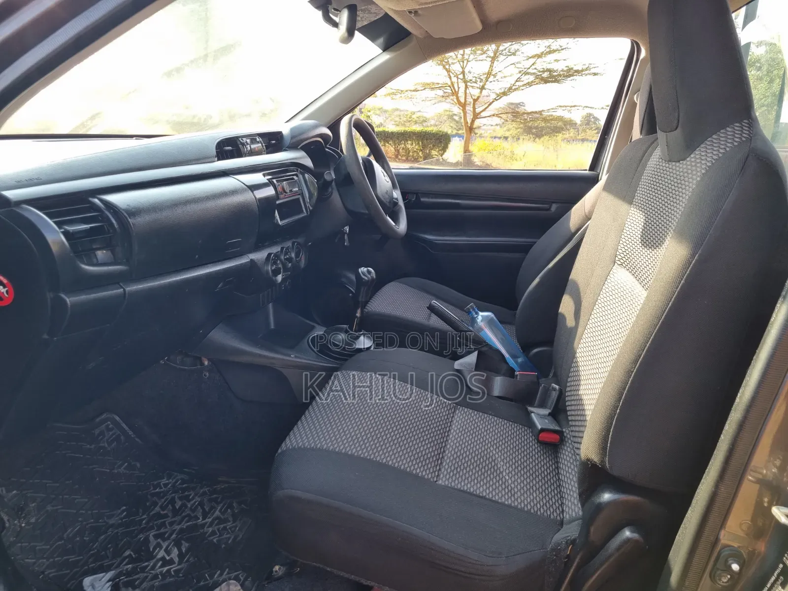 Toyota Hilux 2020 Gray