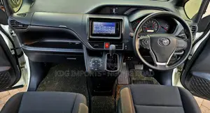 Toyota Noah 2020 Pearl