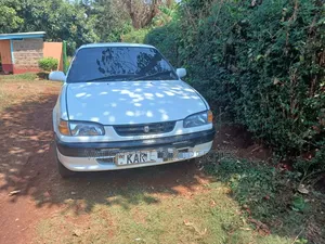 Toyota Corolla 1999 White