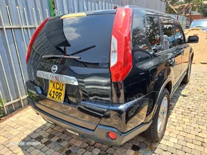 Nissan X-Trail 2012 Black