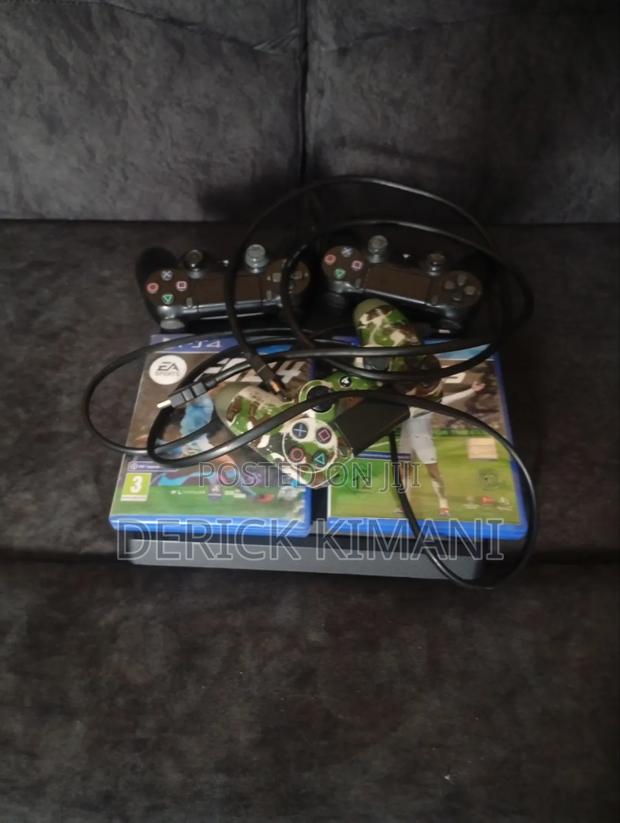 PS4 Slim With 3 Controllers and Two Games FC 24 and FC 26, HDMI Cable