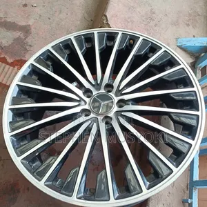 Amg Mercedes Benz Size 17/18inch Wheels