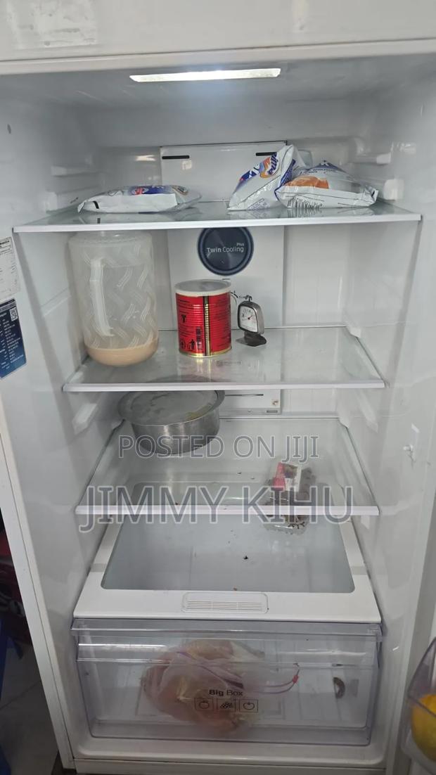 Samsung Fridge - thumbnail 2