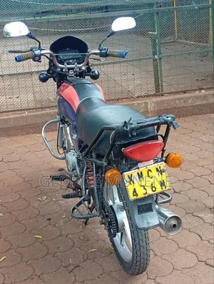 Bajaj Boxer 100 2017 Blue