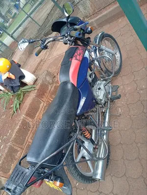 Bajaj Boxer 100 2017 Blue