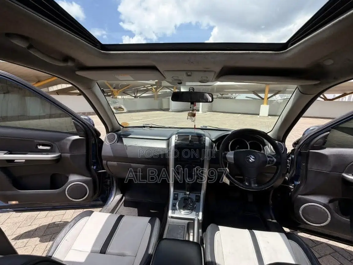 Suzuki Escudo 2013 Blue