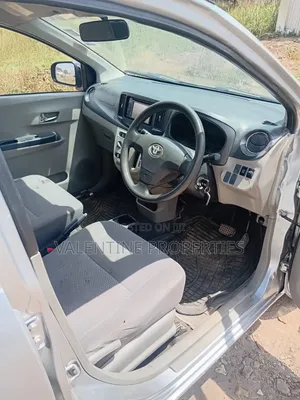 Toyota Pixis 2014 Silver
