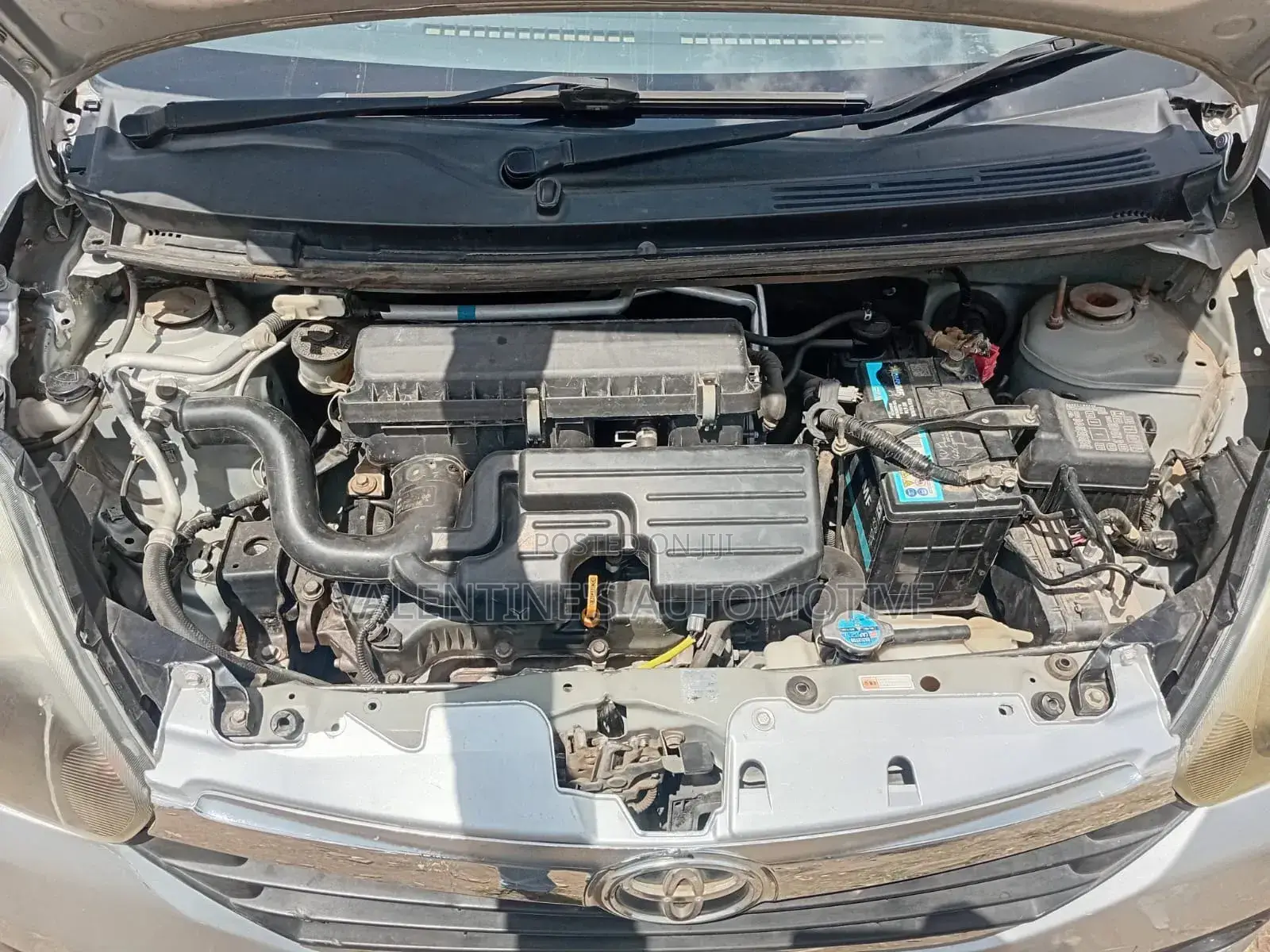 Toyota Pixis 2014 Silver