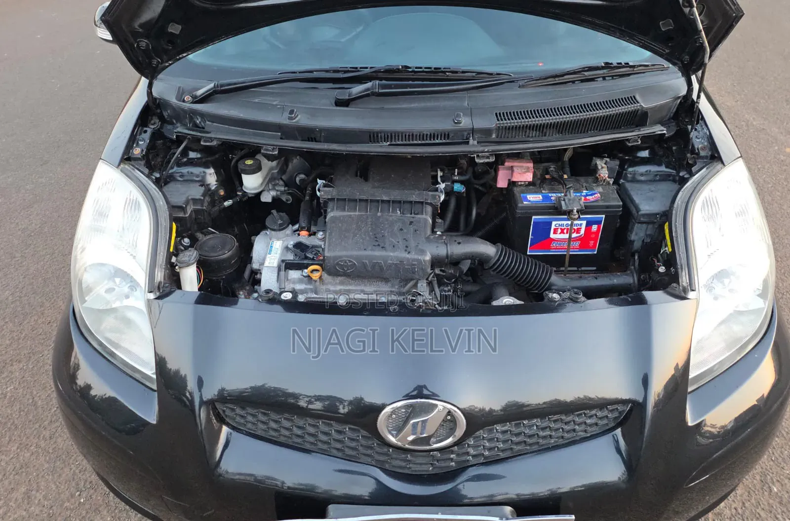 Toyota Vitz 2010 Black