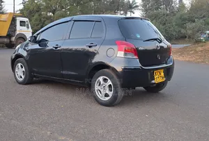 Toyota Vitz 2010 Black