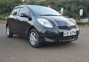 Toyota Vitz 2010 Black