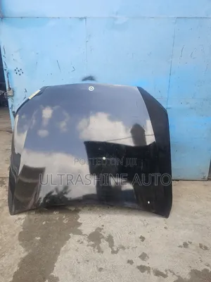Mercedes-Benz S500 Bonnet