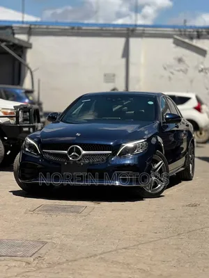 Mercedes-Benz C200 2020 Blue