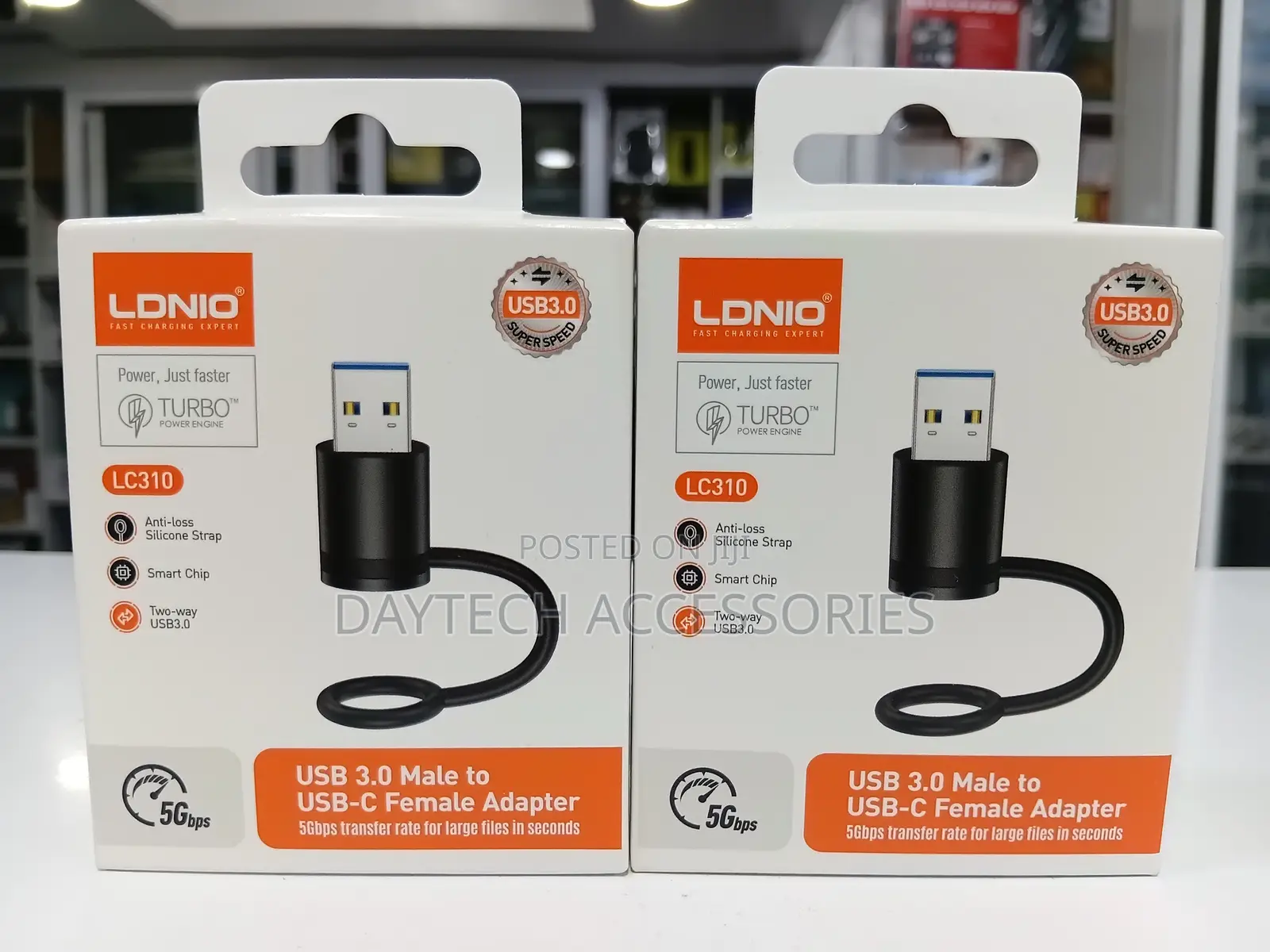 LDNIO LC310 USB 3.0 Male to USB-C Female Adaptor 5GPs Transfer Rate.