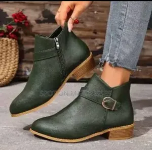 Ladies' Classic Boots Sizes 37-43. Brown/Black/Jungle Green.