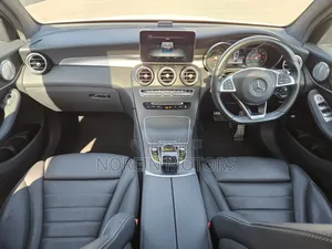 Mercedes-Benz GLC-Class 2019 White
