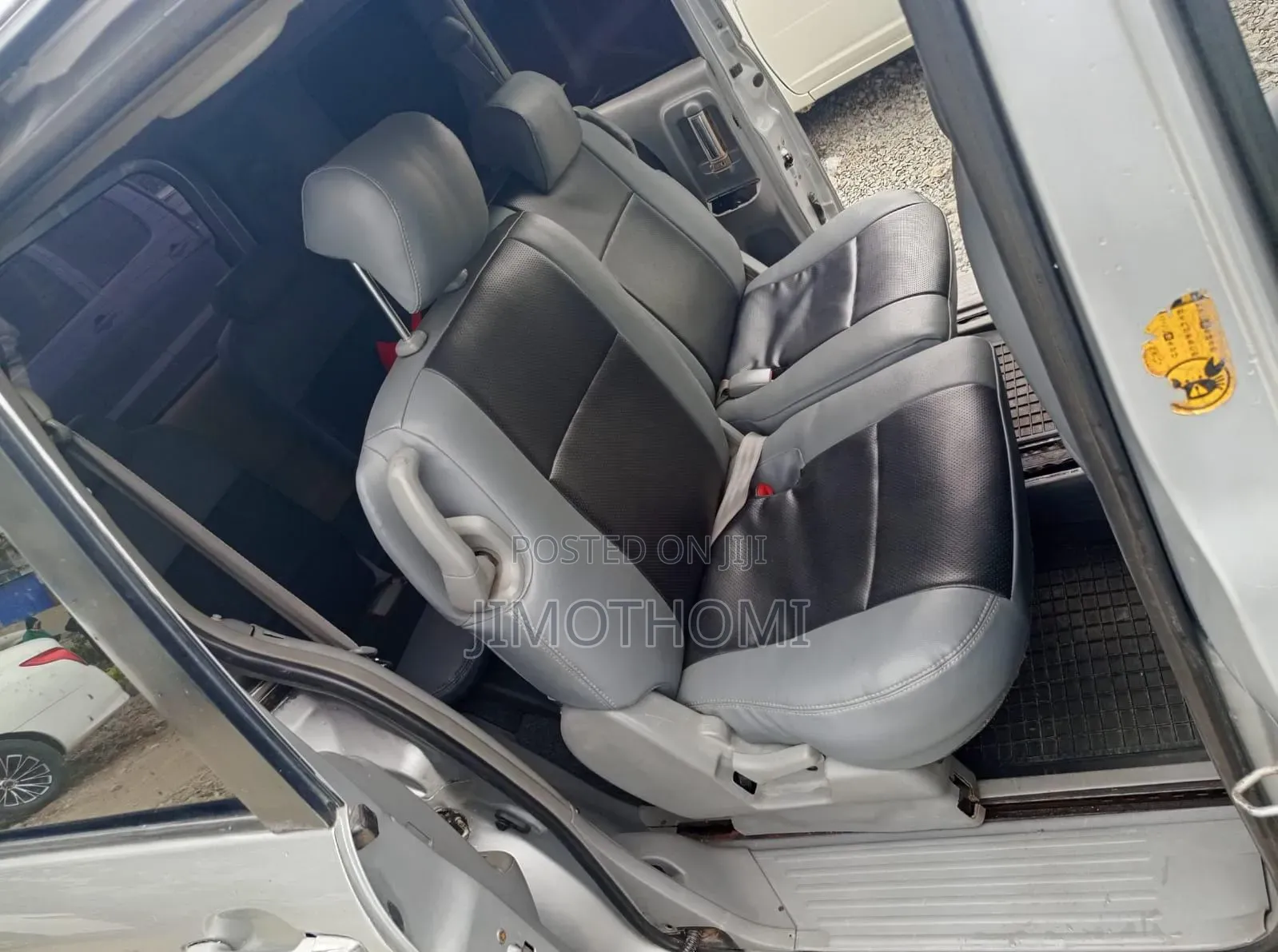 Toyota Sienta 2007 Silver