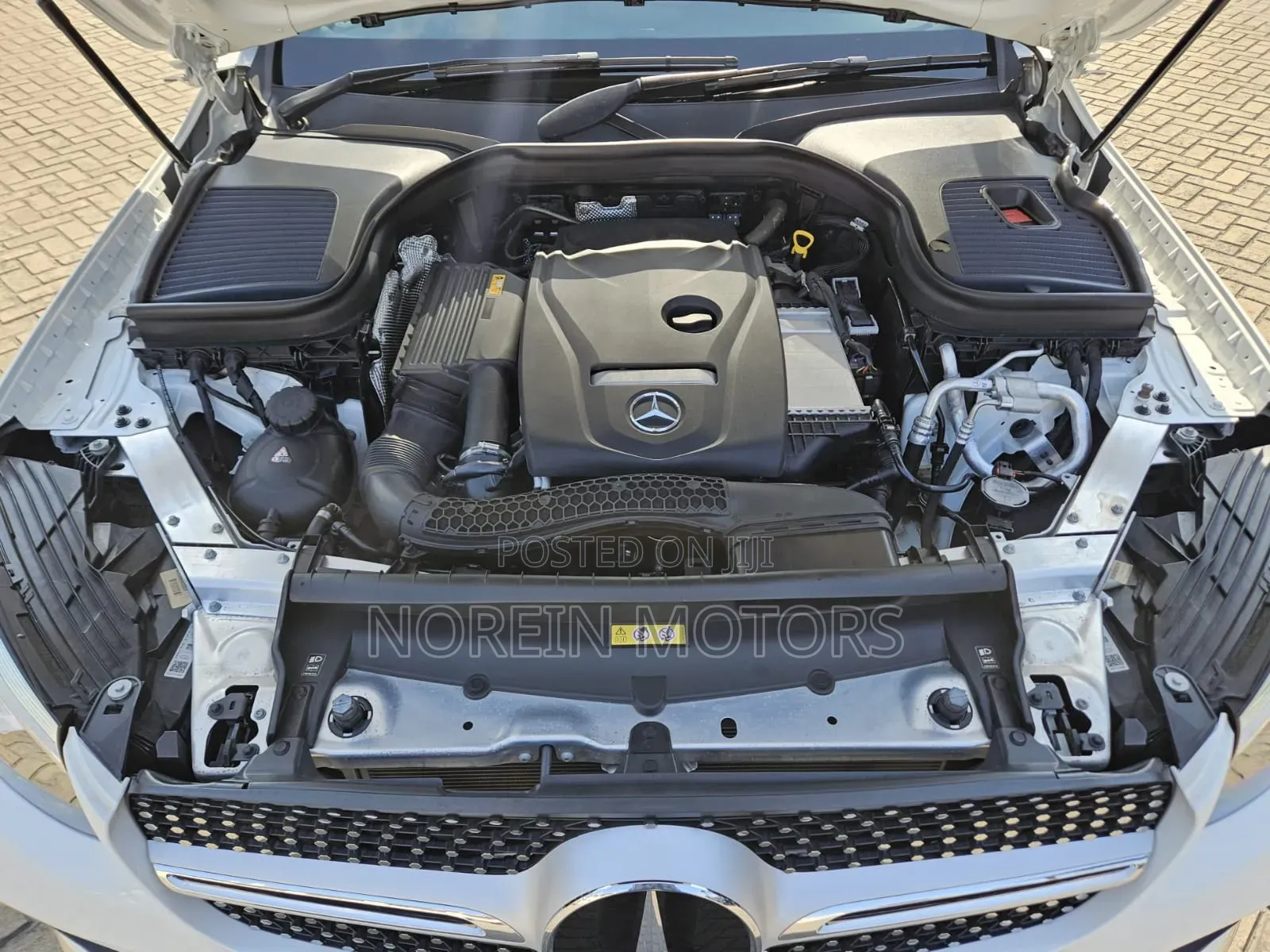 Mercedes-Benz GLC-Class 2019 White