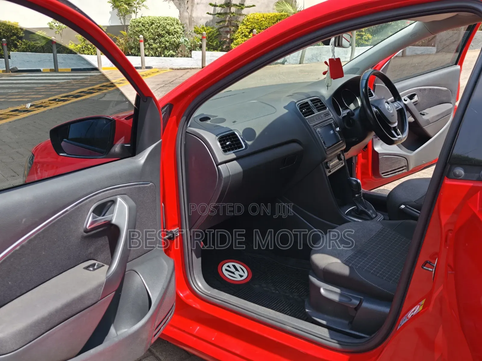 Volkswagen Polo 2017 Red