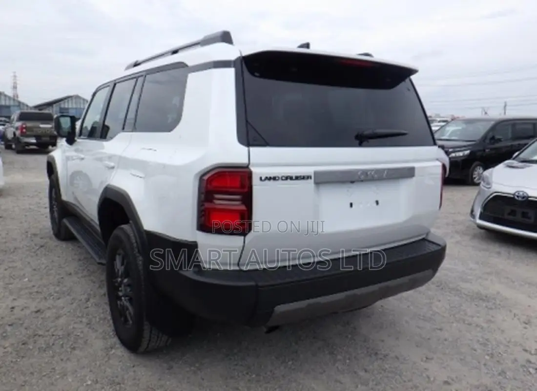 Toyota Land Cruiser LC250 2024 Off white