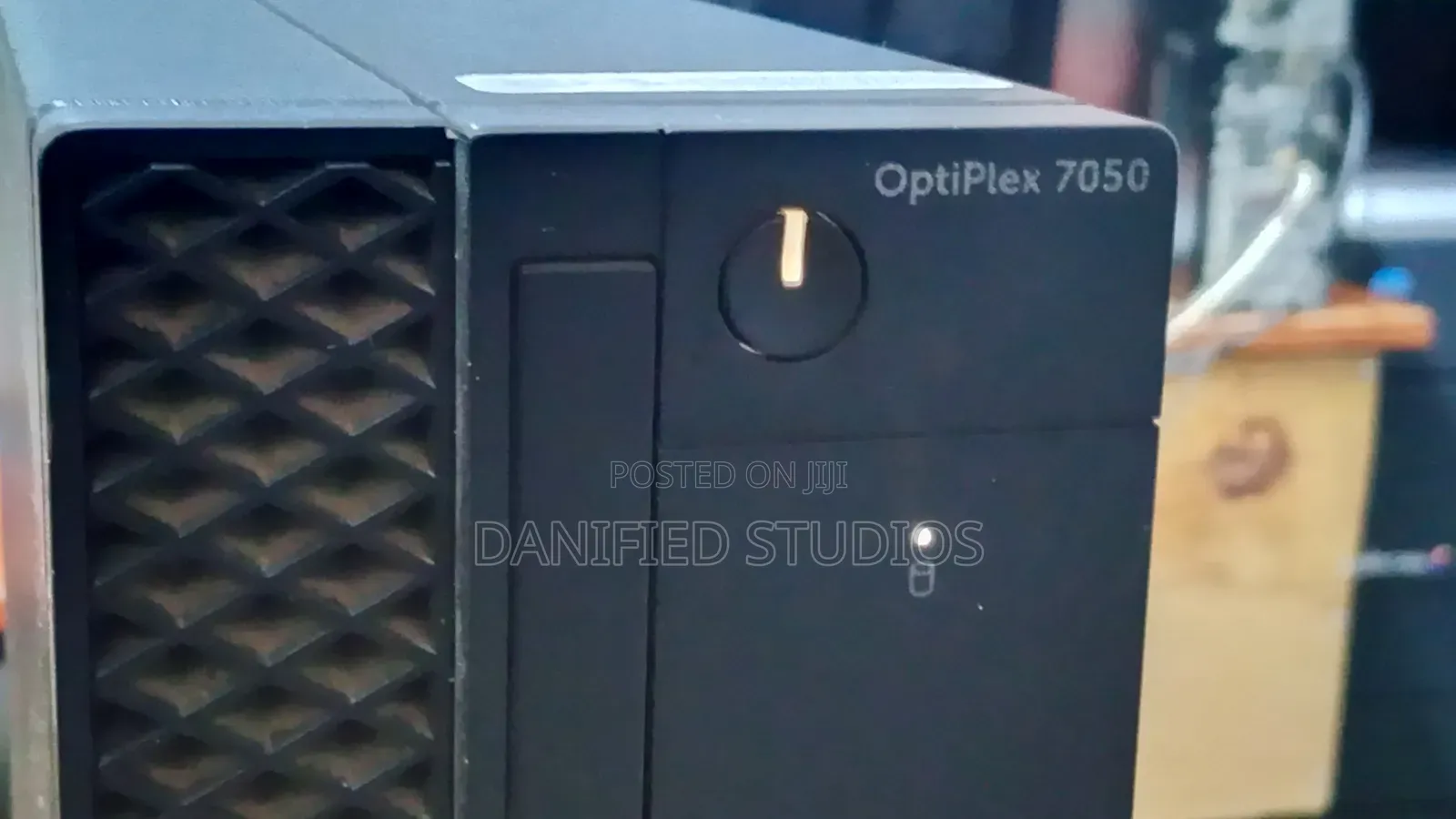 Desktop Computer Dell OptiPlex 7050 SFF 16GB Intel Core i3 SSD 512GB