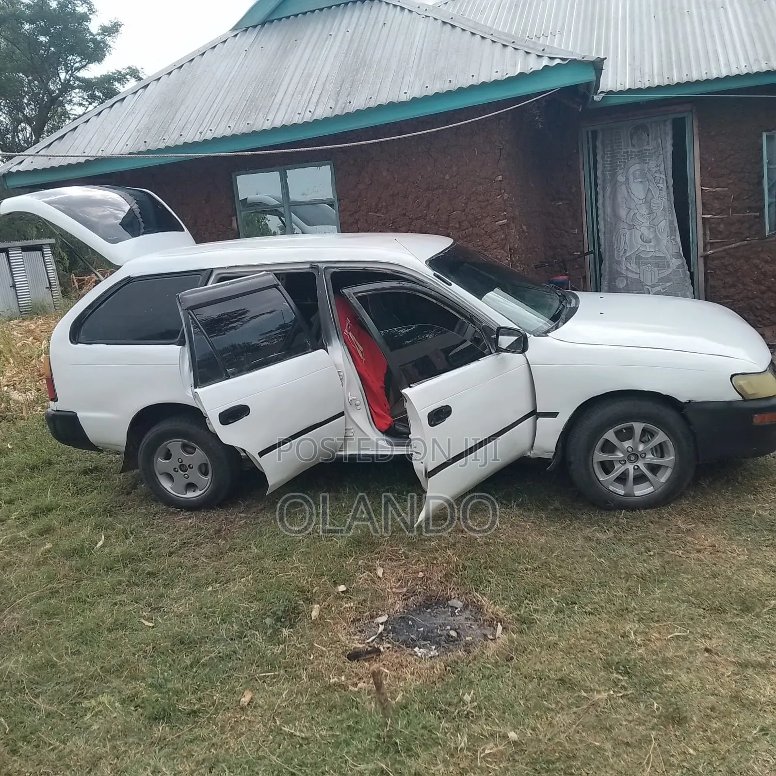 Toyota Corolla II 1998 White