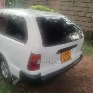 Toyota Corolla II 1998 White