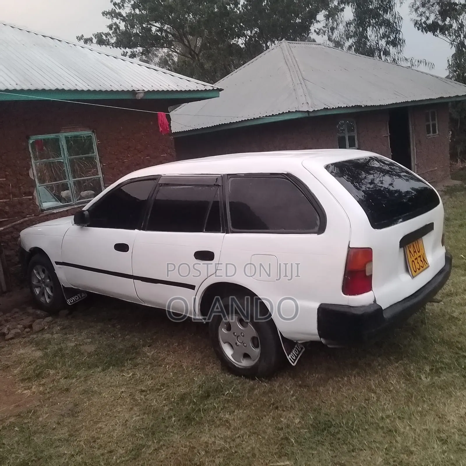 Toyota Corolla II 1998 White