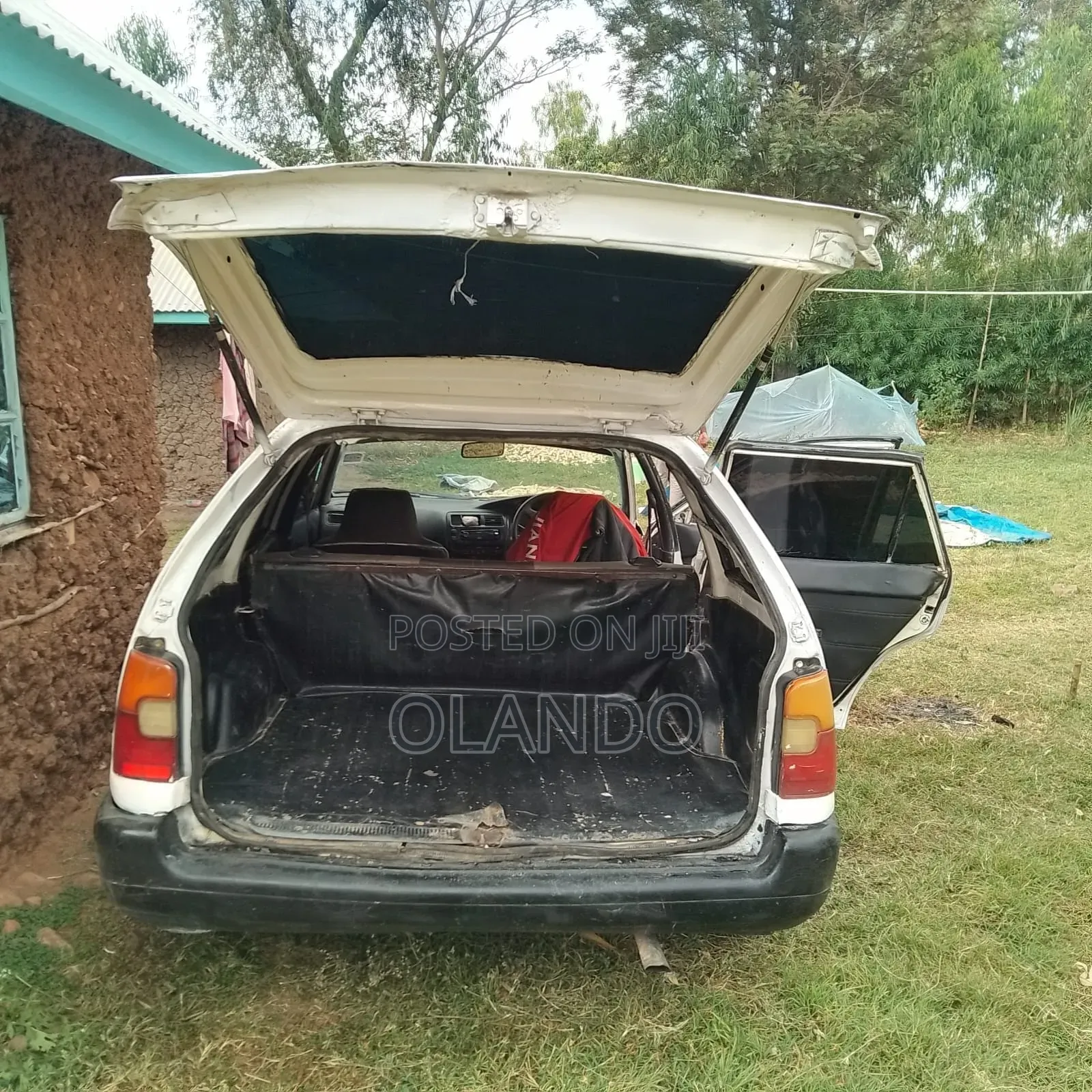 Toyota Corolla II 1998 White